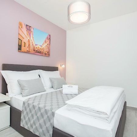 Villa Apartments Art 特罗吉尔 外观 照片