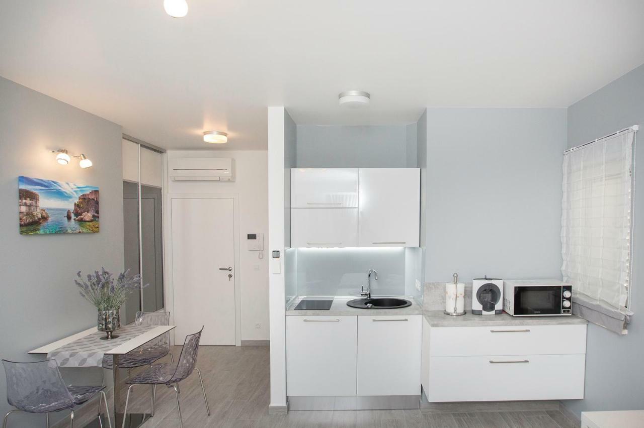 Villa Apartments Art 特罗吉尔 外观 照片