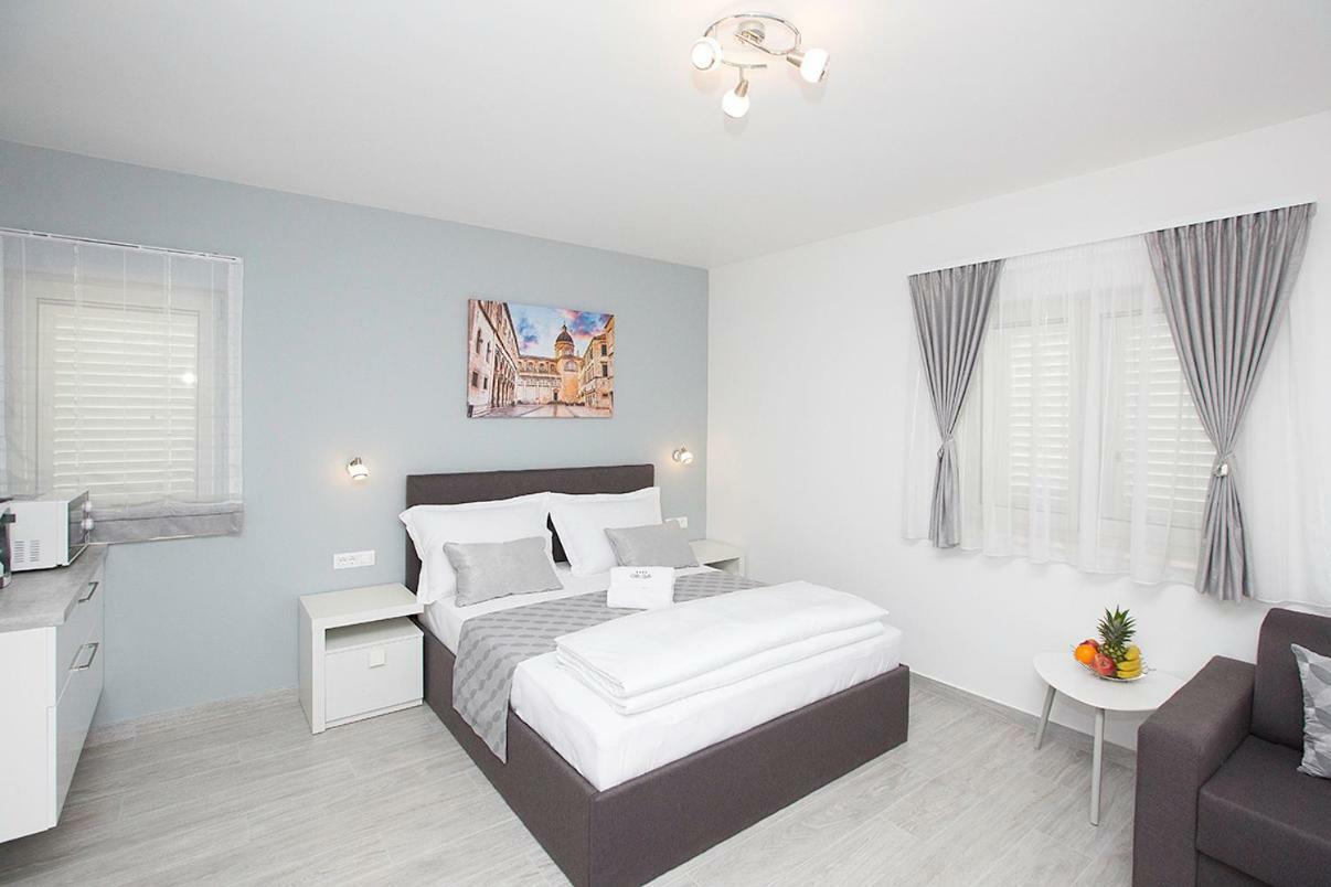 Villa Apartments Art 特罗吉尔 外观 照片