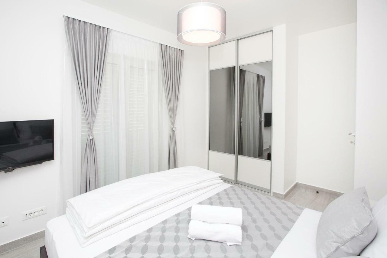 Villa Apartments Art 特罗吉尔 外观 照片